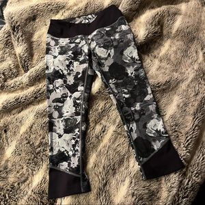 NWOT North Face Flash Dry Capri